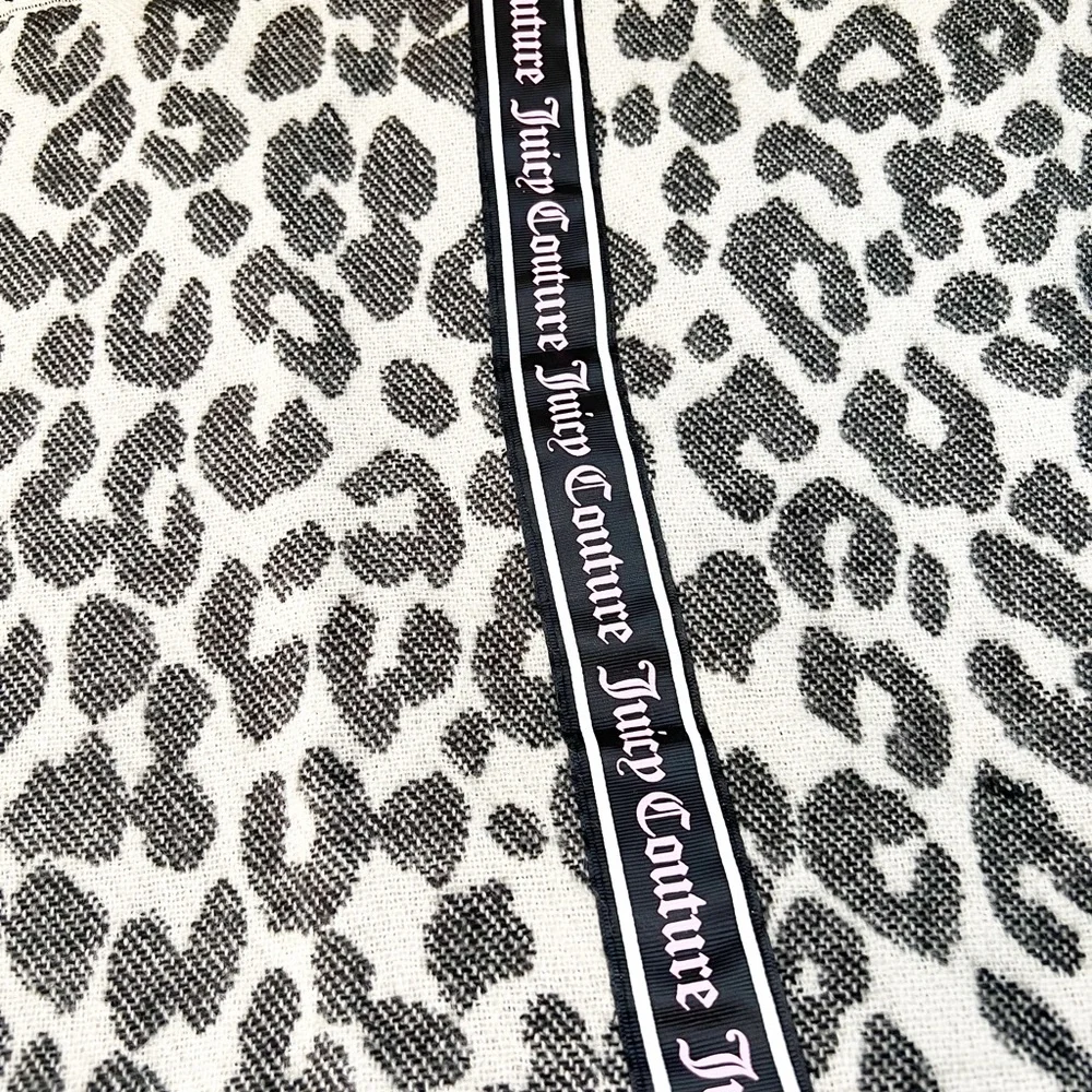 NWT Juicy Couture Animal Print Leopard Scarf With Fringe Oversized Large 70”